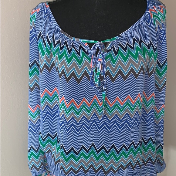 Soprano Zig Zag Print Blouse Size L - Picture 3 of 8